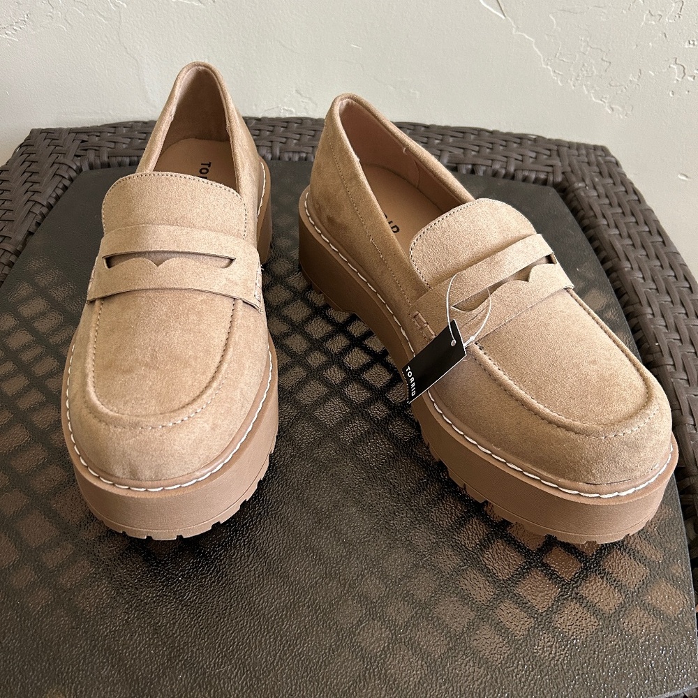 Torrid Faux Suede Chunky Penny Loafers Platform Lug Soles Size 10.5WW